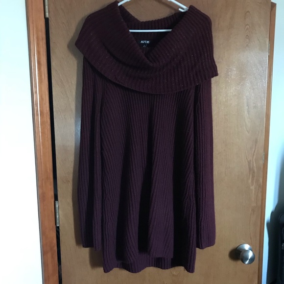 Apt. 9 Sweaters - Gorgeous Shimmery Burgandy Apt 9 Tunic XL